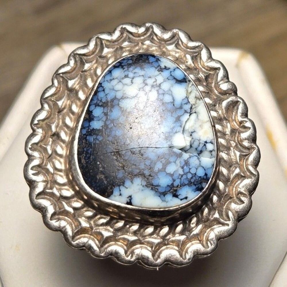 Blue white stone Vintage Sterling Silver Ring Sz 6.5
